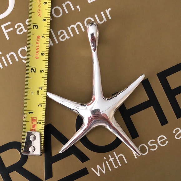 NWT • Stunning Silver Starfish Pendant - Picture 5 of 11
